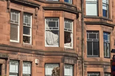 Tragic Death Following Early Morning Blaze in Glasgow Tenement Apartment: A Horrifying Incident